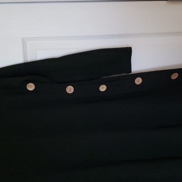 Adorable NEW Black Dress - Picture 3 of 7